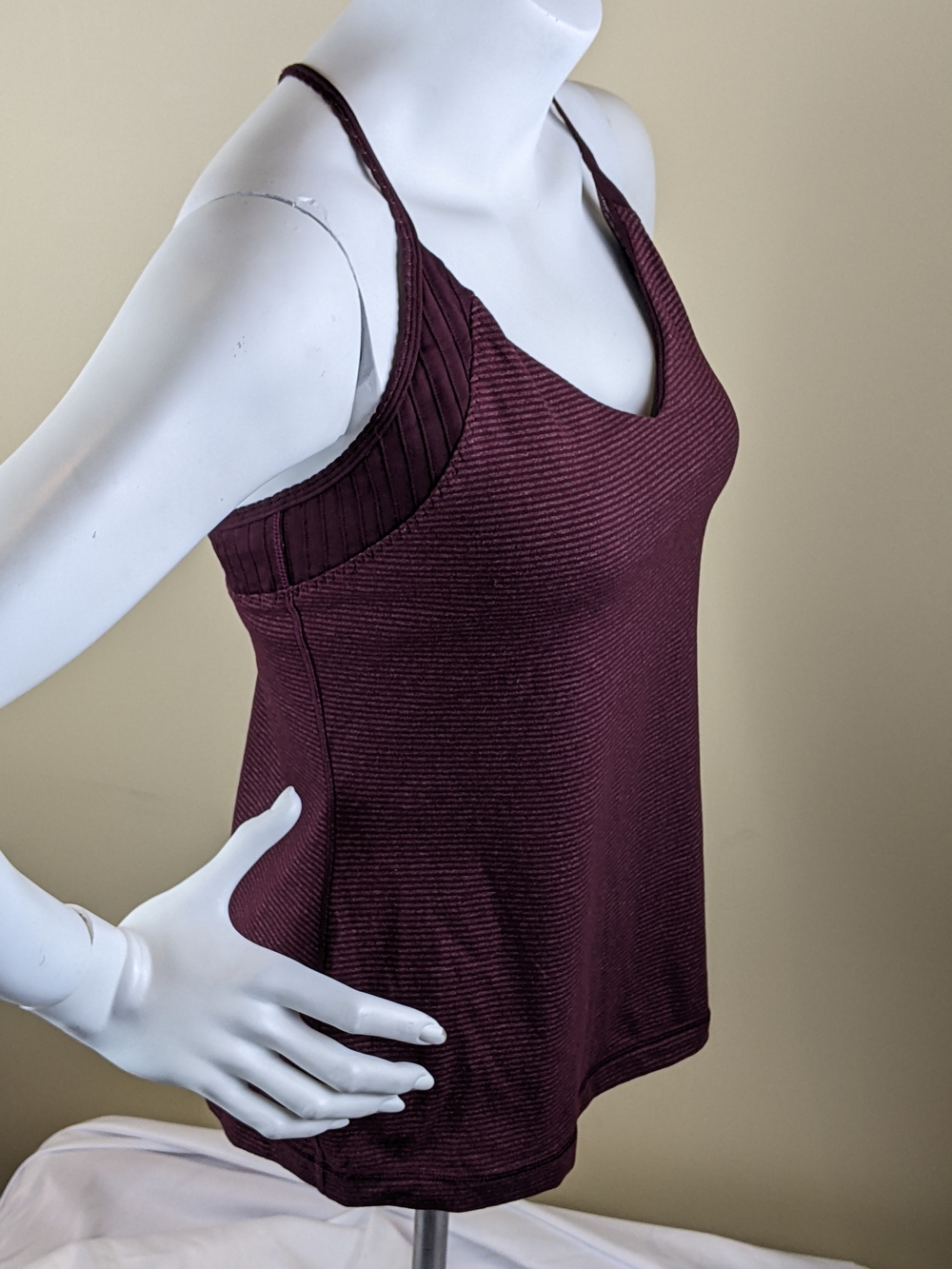 lululemon athletica Ribbed V-Neck Tank Top - Burgundy Plum